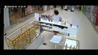 В Твери женщина спокойно воровала товары в ТЦ