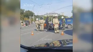 Ларгус не поделил дорогу с байкером.