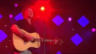 Simply Red -  Holding Back the Years Live 03
