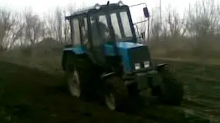 МТЗ-1025 вспашка