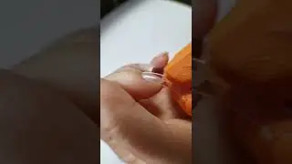 Подрезаю верхние формы. Наращивание густым гелем Trio B03. Ссылка в коммах. 