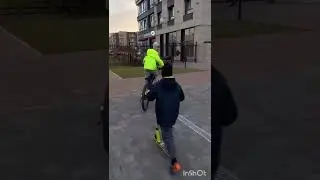 Разогнался 30 км/ч.