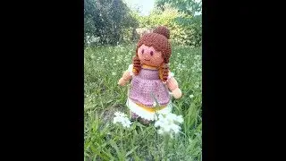 MK doll Annabelle with knitting needles (part II)