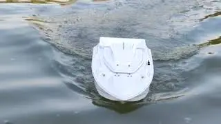 Прикормочный кораблик Хаски в комплектации мини на БК моторе.