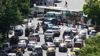 Choque entre un colectivo y una camioneta en Constitución