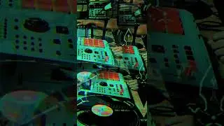 Akai MPC 2000xl 