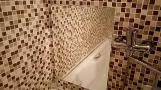 Как приклеить зеркало в ванной комнате, на что приклеить?