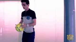 Apprendre le freestyle football  Heel Crossover  Gautivity triple champion du monde