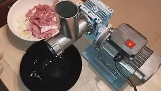 Огляд роботи м'ясорубки з редуктором Мрія-М-550. Перехідне (Проміжне) кільце і стандартна сітка.