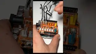Building a Crazy Robot Arm with the Arduino UNO 