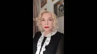 Наталья Захарова читает А.Ахматову и Ю.Друнину