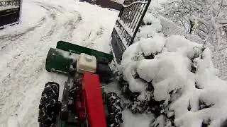 Мотоблок МТЗ.  Самодельный ковш-отвал. Расчистка снега .