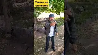 Что он делает бомж битбоксер #shorts #бомжи #бомж #улица