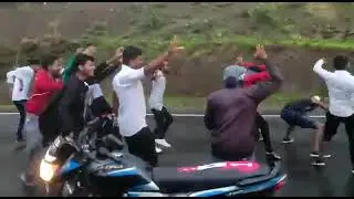 New Viral videos Friend's forever roadside dance truck Huron ✌️🤘