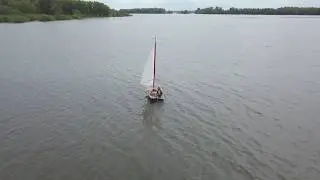 Прогулка на швертботе. Съёмка с квадракоптера в режиме 