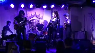 Исполнение любимых песен группы "Led Zeppelin" в клубе "Ben Hall" г.Екатеринбург. Мария Суворова.
