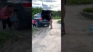 Жестко пранканул девушку - 