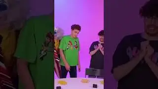 пов:когда мы пришли с каникул в школу.пов: наша училка: