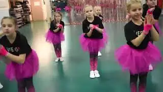 Танец Ягода малинка девочки 7-9 лет. Stockholm Star Academy. Dance. Эстрадные Танцы.