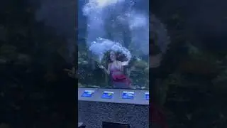 POP like this 🫧 #mermaid #mermaidtail #h2o #underwater #poplikethis #summervibes #pink #aquarium