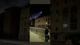 Huge UFO flys over Indonesia |what is happening?