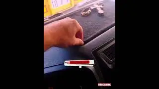 Прячте деньги под коврик там ненайдут!