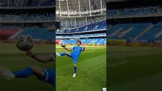 Влад Бумага, ВладА4 играет в футбол 