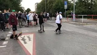 SKEJŤÁCI ZABLOKOVALI ULICE