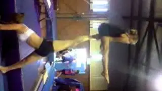 Susy & Holly needle skill