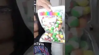 Honest Review Of The VIRAL Freeze Dried Skittles🌈