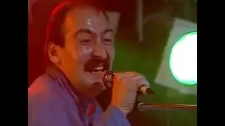 Окно. «Мальчик в голубом»