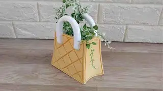Unique DIY vase making idea. Decorative plant pot making idea