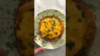 BUFFALO CHICKEN SPAGHETTI SQUASH