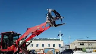 ЗАХВАТ ДЛЯ ЛЕСА И ТРУБ НА ФРОНТАЛЬНЫЙ ПОГРУЗЧИК REDSTAR 2500GT