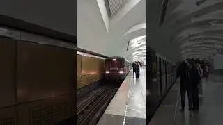 ПРИБЫТИЕ СОСТАВА 81-717.5/714.5 (ЛВЗ) 
