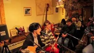 Sarah and Takuya I'll Fly Away (Cover) at Bistro Depot
