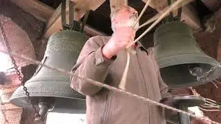 Колокольный звон в храме Александра Невского