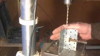 Приспособление для сверления отверстия под клинок.