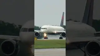 @Delta #boeing757 taking off from #kdab #b757 #boeing #delta  #yelvingtonjetaviation #shorts
