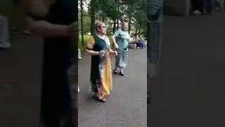 Вечер песен и танцев по пятницам(4)