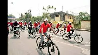 देश के आजादी की 75वीं वर्षगांठ  पर मुख्यमंत्री श्री HemantSoren  ने साइकिल चलाकर कर किया  शुभारंभ