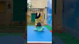 Timing ka khel😱 #gymnast #acrobatics #action #stunt #couplegoals #viralshort #diveroll