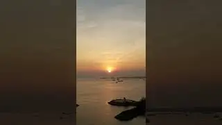 sunset looks like a pearl.