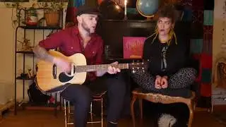 The Sensitives - Lonely (live in the living room)