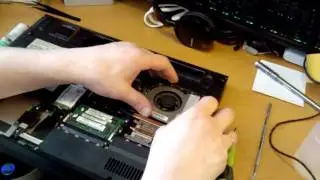 чистка и замена термопасты на Lenovo IdeaPad Y530