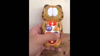 Celular Garfield con luz y sonido
