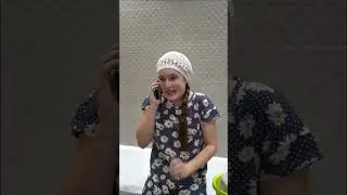 Клуша из мелодрамы хозяйничает дома у миллионера