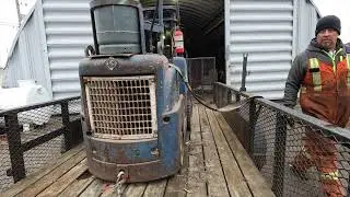 how to load a forklift onto a trailer