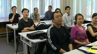Китайские поёт по русски  Антошка