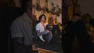 Diamonds was begging for guitar #enyaguitar #enyamusicusa #novagosonic @enyamusicusa